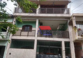 Foto 1 de Sobrado com 3 Quartos à venda, 250m² em Vila São José, Cubatão