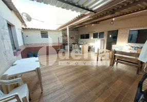 Foto 1 de Casa com 4 Quartos à venda, 270m² em Shopping Park, Uberlândia