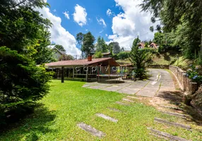 Foto 1 de Casa de Condomínio com 3 Quartos à venda, 200m² em Capivari, Campos do Jordão