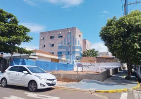 Foto 1 de Lote/Terreno para alugar, 242m² em Cidade Universitaria, Presidente Prudente