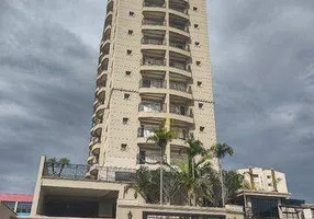 Foto 1 de Apartamento com 3 Quartos à venda, 135m² em São José, Franca