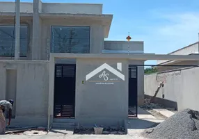Foto 1 de Casa com 3 Quartos à venda, 73m² em Extensão Serramar, Rio das Ostras