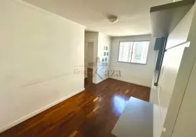 Foto 1 de Apartamento com 2 Quartos para alugar, 48m² em Conjunto Residencial Trinta e Um de Março, São José dos Campos