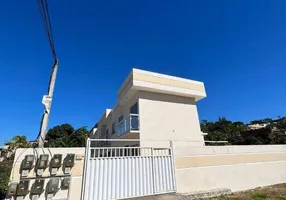 Foto 1 de Casa com 2 Quartos à venda, 75m² em Extensão Serramar, Rio das Ostras