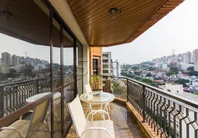 Foto 1 de Apartamento com 4 Quartos à venda, 158m² em Higienópolis, São Paulo