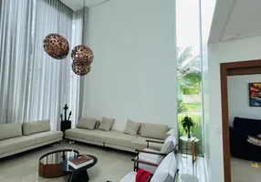 Foto 1 de Casa de Condomínio com 5 Quartos à venda, 400m² em Residencial Granville, Goiânia