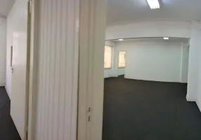 Foto 1 de Sala Comercial com 3 Quartos para alugar, 150m² em Centro, São Paulo