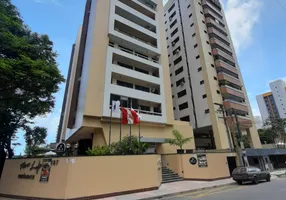 Foto 1 de Apartamento com 2 Quartos para alugar, 97m² em Meireles, Fortaleza