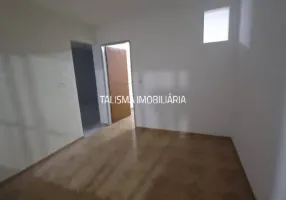 Foto 1 de Casa com 1 Quarto para alugar, 60m² em Jardim Record, Taboão da Serra