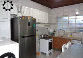 Foto 1 de Casa com 2 Quartos à venda, 70m² em Umuarama, Osasco