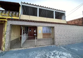 Foto 1 de Casa com 4 Quartos à venda, 139m² em Santo Elias, Mesquita