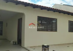 Foto 1 de Casa com 2 Quartos à venda, 120m² em Conjunto Habitacional Milton Gavetti, Londrina