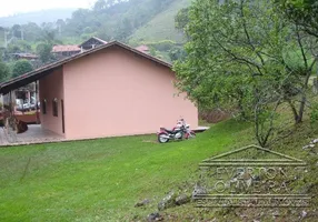 Foto 1 de Fazenda/Sítio com 3 Quartos à venda, 210m² em Boa Vista, Igaratá