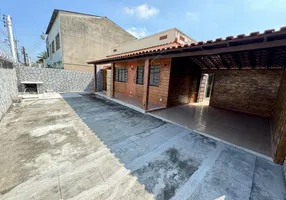 Foto 1 de Casa com 3 Quartos para alugar, 85m² em Trindade, São Gonçalo