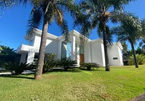 Foto 1 de Casa de Condomínio com 3 Quartos à venda, 400m² em Alphaville, Londrina