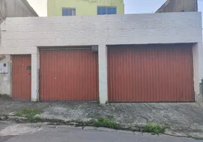 Foto 1 de Casa com 4 Quartos à venda, 280m² em Estaleiro, Contagem