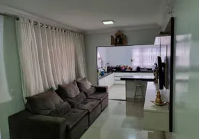 Foto 1 de Casa com 2 Quartos à venda, 45m² em Barbalho, Salvador