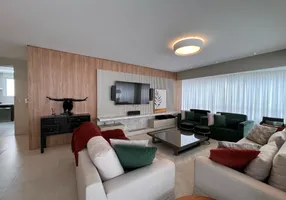 Foto 1 de Apartamento com 4 Quartos à venda, 210m² em Centro, Criciúma