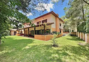 Foto 1 de Casa com 7 Quartos à venda, 610m² em Jardim Santa Paula, Cotia