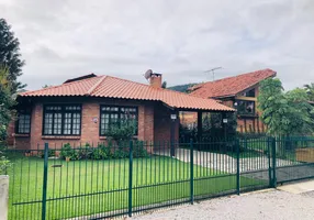 Foto 1 de Casa com 4 Quartos à venda, 150m² em Cachoeira do Bom Jesus, Florianópolis