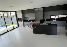 Foto 1 de Casa de Condomínio com 4 Quartos à venda, 257m² em Morada da Colina, Uberlândia