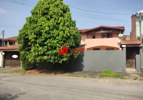 Foto 1 de Casa de Condomínio com 5 Quartos à venda, 380m² em Jardim Ângela, São Paulo