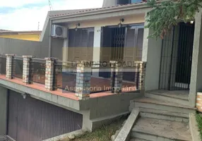 Foto 1 de Casa com 3 Quartos à venda, 287m² em Jardim Itú Sabará, Porto Alegre