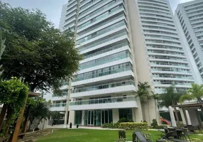 Foto 1 de Apartamento com 5 Quartos à venda, 227m² em Meireles, Fortaleza