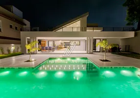 Foto 1 de Casa de Condomínio com 6 Quartos à venda, 475m² em Butiatuvinha, Curitiba