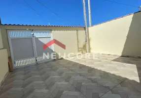 Foto 1 de Casa com 2 Quartos à venda, 90m² em Balneario Flórida Mirim, Mongaguá