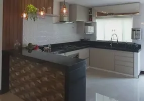 Foto 1 de Apartamento com 3 Quartos à venda, 90m² em Kobrasol, São José