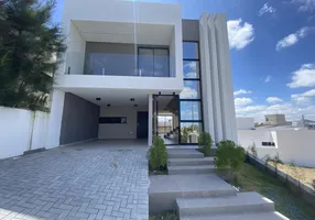 Foto 1 de Casa de Condomínio com 4 Quartos à venda, 186m² em Serrotão , Campina Grande