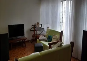 Foto 1 de Sobrado com 3 Quartos à venda, 300m² em Vila Paiva, São Paulo
