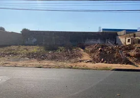 Foto 1 de Lote/Terreno à venda, 389m² em Vila Saibreiro, Rio Claro