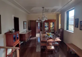 Foto 1 de Casa com 3 Quartos à venda, 314m² em Nova Suíssa, Belo Horizonte