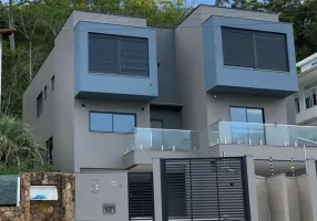 Foto 1 de Casa com 3 Quartos à venda, 270m² em Itacorubi, Florianópolis