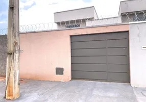 Foto 1 de Casa com 2 Quartos à venda, 78m² em Parque das Camelias, Goianira