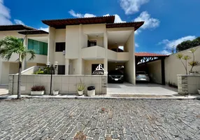 Foto 1 de Casa de Condomínio com 4 Quartos à venda, 221m² em Sapiranga, Fortaleza