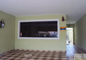 Foto 1 de Sobrado com 3 Quartos à venda, 235m² em Campo Grande, São Paulo