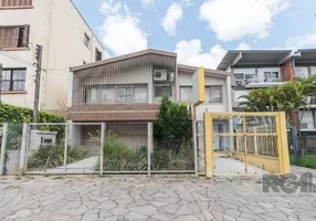 Foto 1 de Casa com 4 Quartos à venda, 429m² em Petrópolis, Porto Alegre