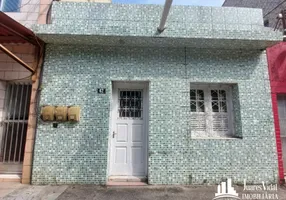 Foto 1 de Casa com 2 Quartos para alugar, 29m² em Itacurussa, Mangaratiba