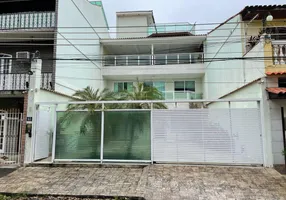 Foto 1 de Casa de Condomínio com 4 Quartos à venda, 570m² em Irajá, Rio de Janeiro