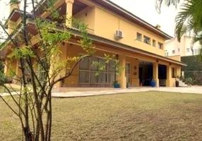 Foto 1 de Casa de Condomínio com 5 Quartos para venda ou aluguel, 750m² em Alphaville, Santana de Parnaíba