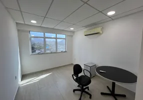 Foto 1 de Ponto Comercial para alugar, 25m² em Taquara, Rio de Janeiro