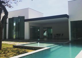 Foto 1 de Casa de Condomínio com 4 Quartos à venda, 400m² em Lago Sul, Brasília