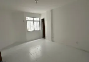 Foto 1 de Apartamento com 3 Quartos para alugar, 120m² em Costa Azul, Salvador