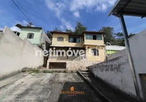 Foto 1 de Casa com 4 Quartos à venda, 254m² em Vila Capri, Belo Horizonte