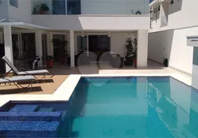 Foto 1 de Casa de Condomínio com 6 Quartos à venda, 370m² em Jardim Acapulco , Guarujá