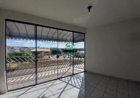 Foto 1 de Apartamento com 3 Quartos para alugar, 80m² em Vila Industrial, Anápolis