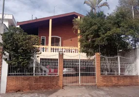 Foto 1 de Sobrado com 3 Quartos à venda, 300m² em Vila São João Batista, Jundiaí